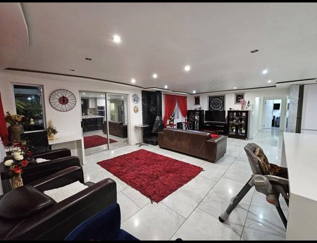 3 BEDROOM HOUSE FOR SALE IN NEWFIELDS